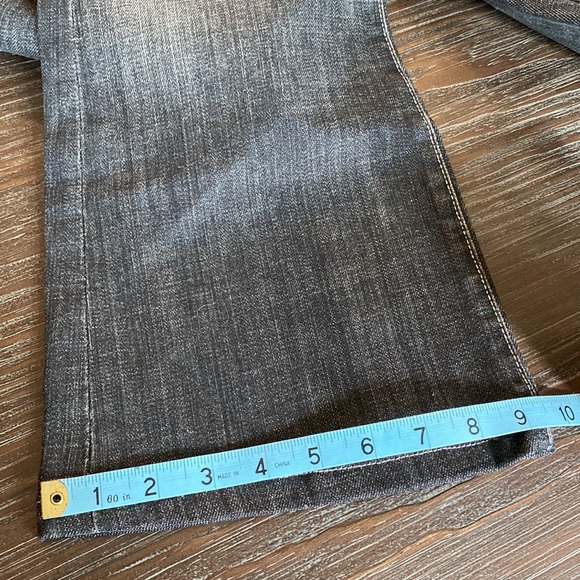 7for all mankind ladies jeans in size 27. Faded black distressed denim-Flare leg - Picture 12 of 12